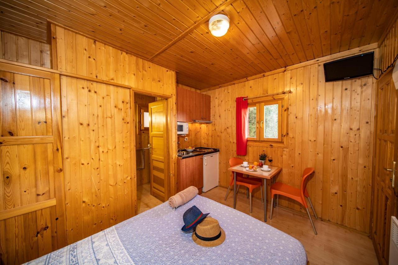 Camping Bungalow Serra De Prades Resort Vilanova de Prades Bagian luar foto