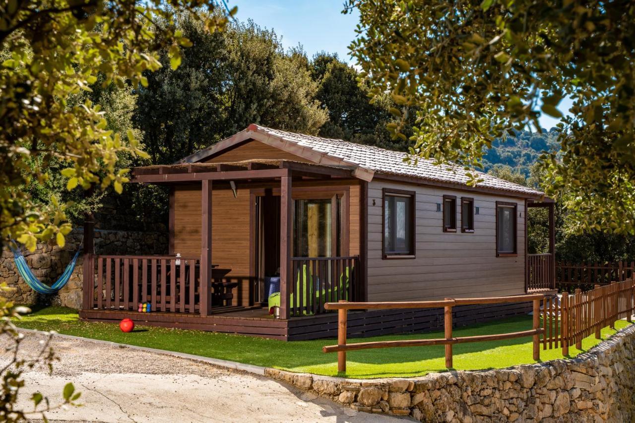 Camping Bungalow Serra De Prades Resort Vilanova de Prades Bagian luar foto