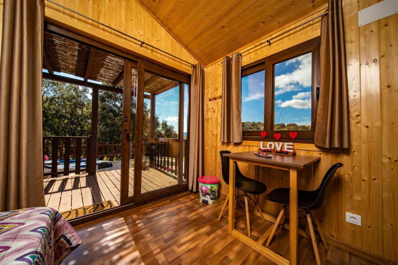 Camping Bungalow Serra De Prades Resort Vilanova de Prades Bagian luar foto