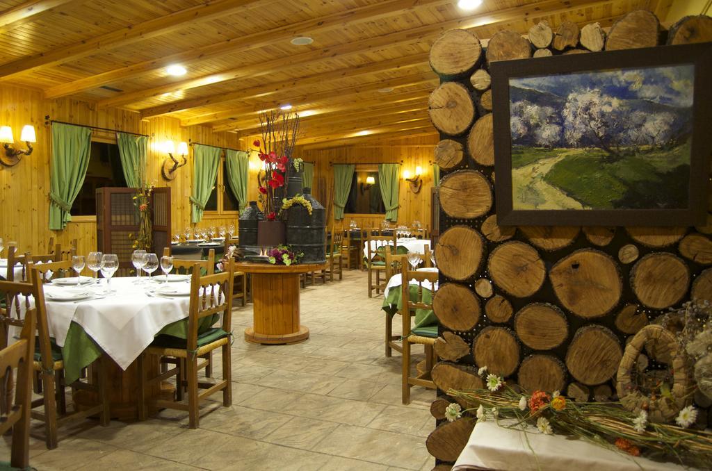 Camping Bungalow Serra De Prades Resort Vilanova de Prades Bagian luar foto