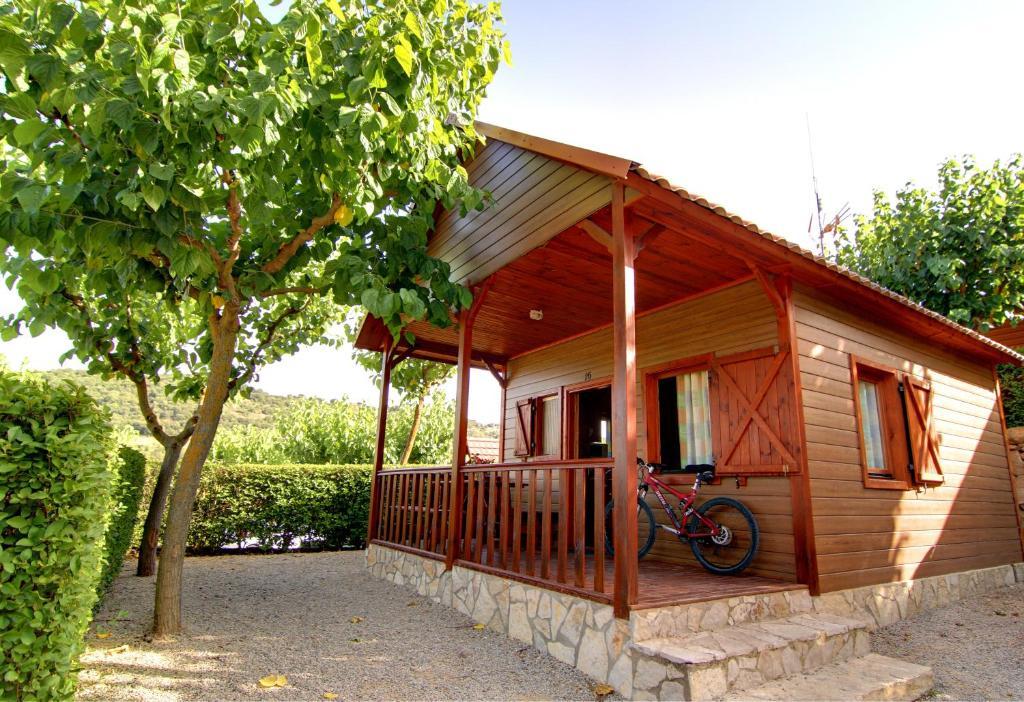Camping Bungalow Serra De Prades Resort Vilanova de Prades Bagian luar foto