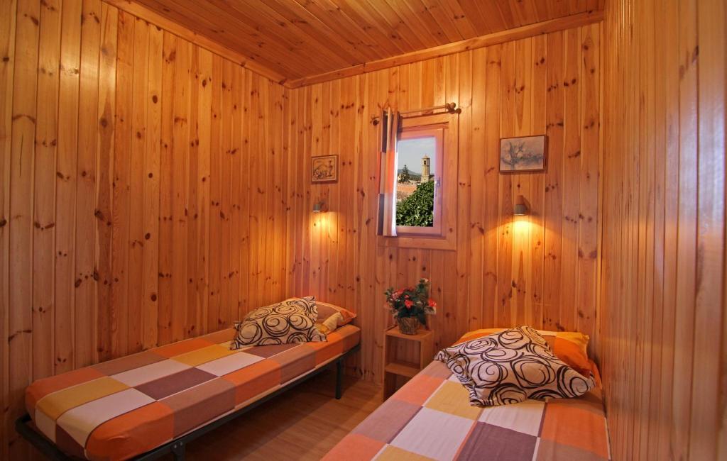 Camping Bungalow Serra De Prades Resort Vilanova de Prades Ruang foto