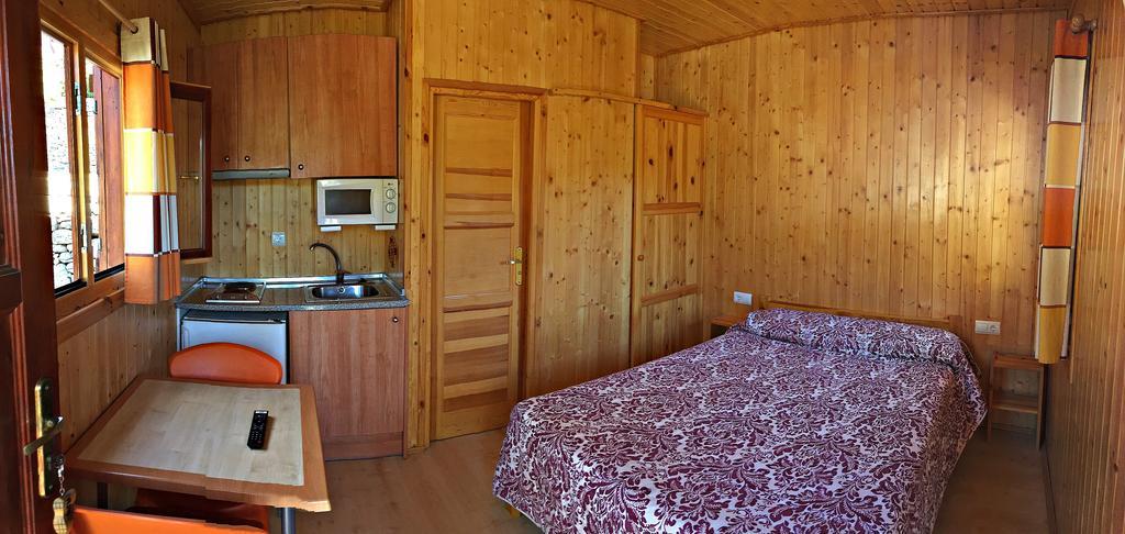Camping Bungalow Serra De Prades Resort Vilanova de Prades Bagian luar foto