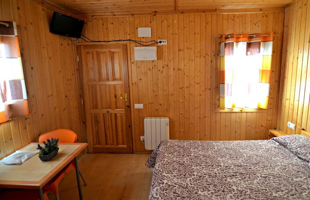 Camping Bungalow Serra De Prades Resort Vilanova de Prades Bagian luar foto