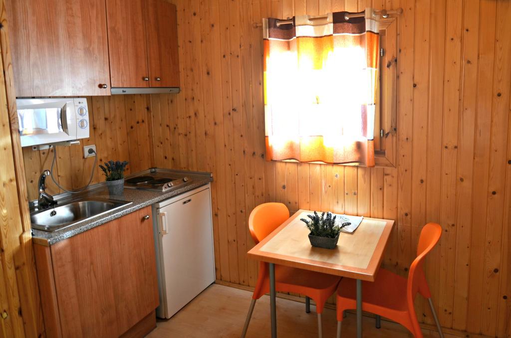 Camping Bungalow Serra De Prades Resort Vilanova de Prades Bagian luar foto
