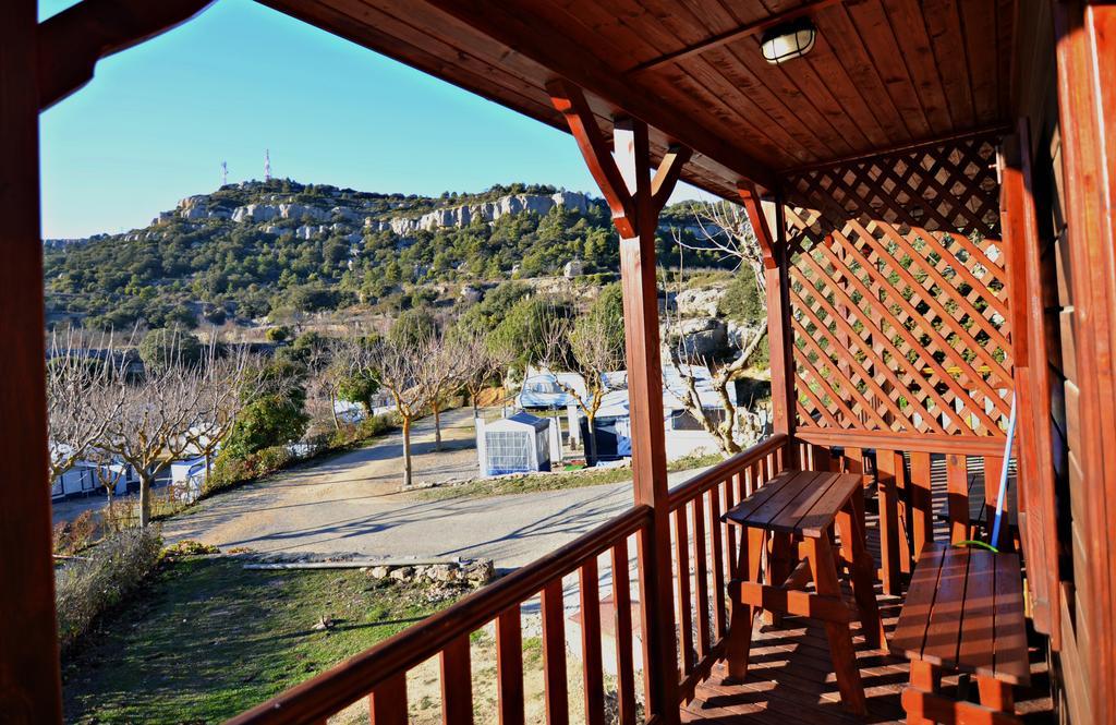 Camping Bungalow Serra De Prades Resort Vilanova de Prades Bagian luar foto