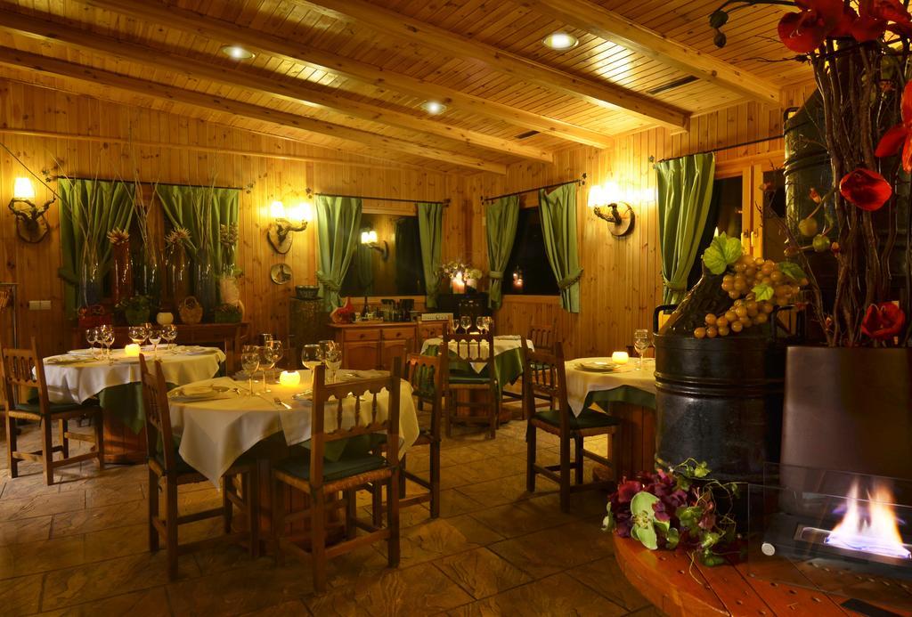 Camping Bungalow Serra De Prades Resort Vilanova de Prades Bagian luar foto